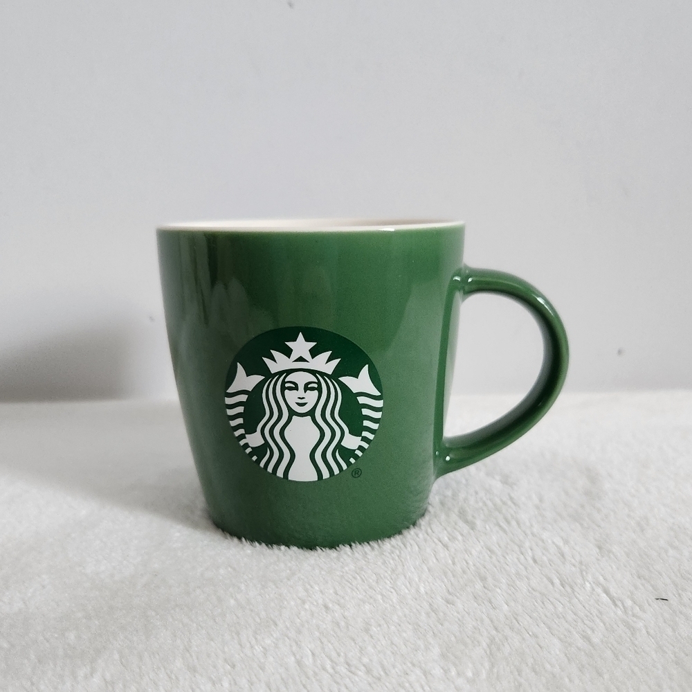 Starbucks 2021 Classic Green Ceramic Siren Mermaid Coffee Cup Mug 12 Oz
